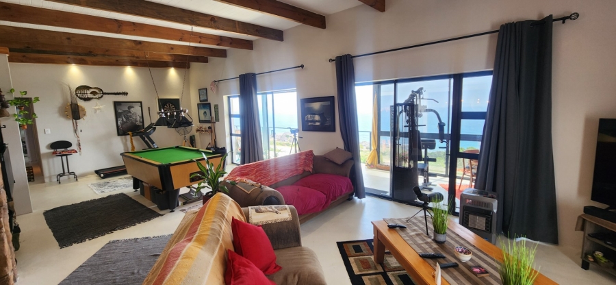 5 Bedroom Property for Sale in Mossel Bay Central Western Cape